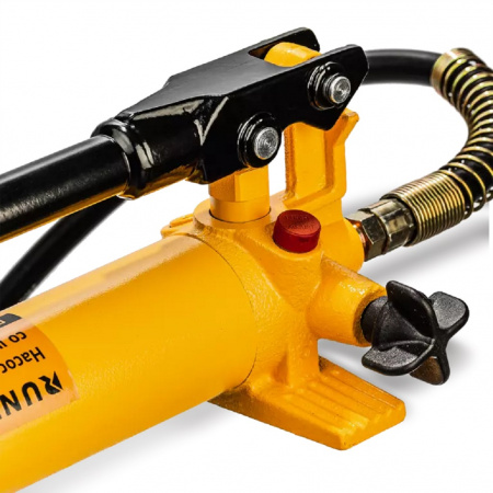 RUNTEC Насос гидравлический 10 т со шлангом